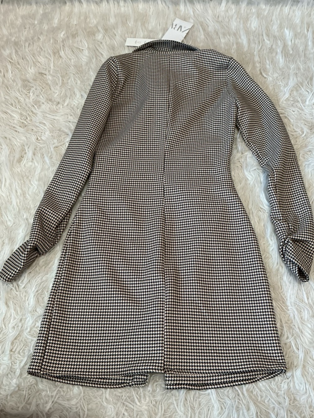 Zara Black and White Houndstooth Long-Sleeve Shirt Dress - Picture 3 of 6